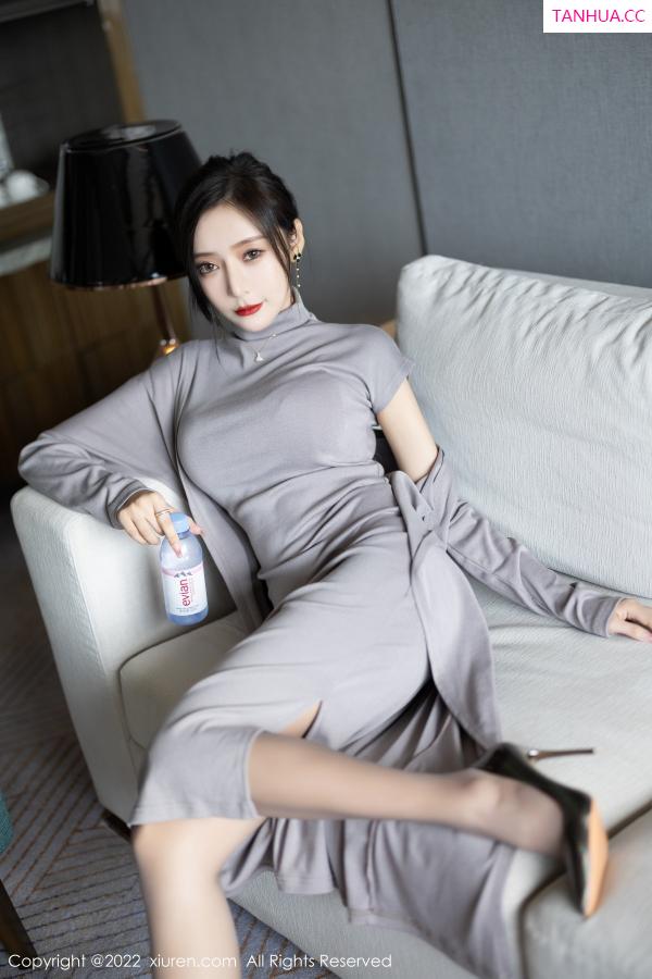 王馨瑶  [XiuRen]高清写真图 2022.10.21 No.5745 王馨瑶yanni 美腿丝袜第26张图片